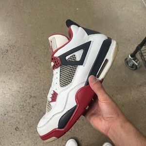 Jordan 4